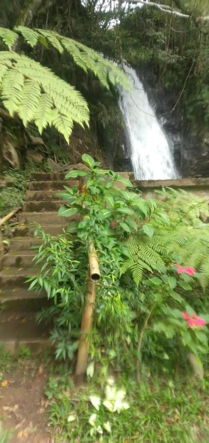 Hidayah Homestay Kelimutu Exterior foto